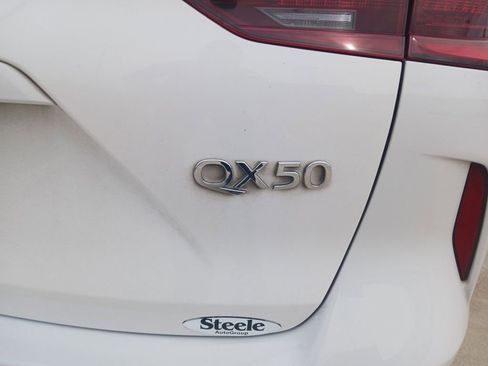 Used 2020 INFINITI QX50 Luxe FWD image 19