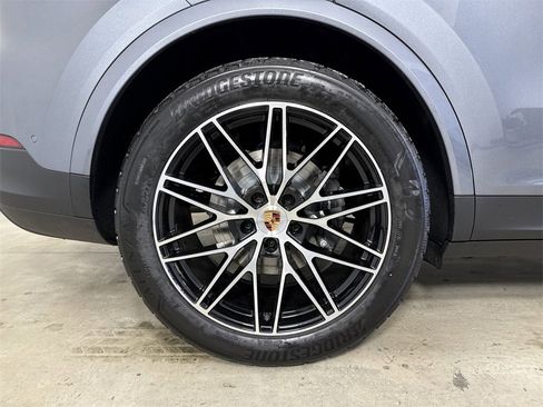 New 2026 Porsche Cayenne Coupe image 16