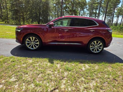 Used 2023 Buick Envision Avenir FWD image 2
