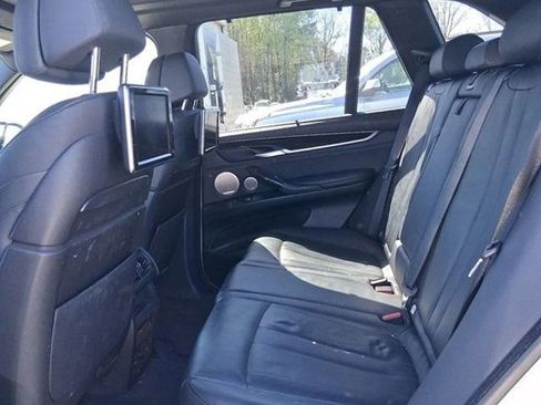 Used 2014 BMW X5 xDrive50i image 8
