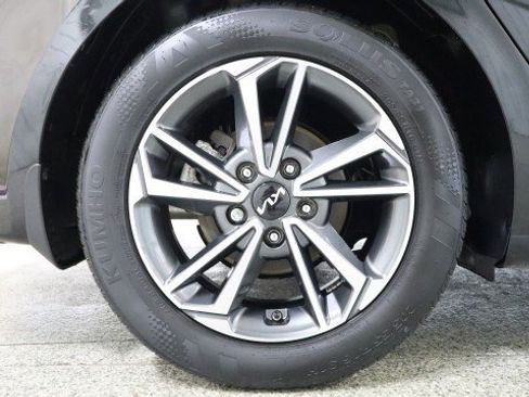 Used 2023 Kia Forte LXS image 21