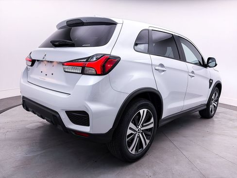Used 2026 Mitsubishi Outlander Sport ES AWD/4WD image 6