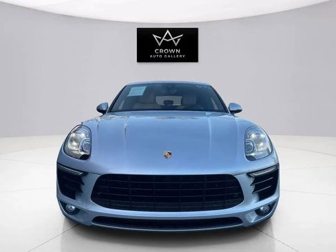 Used 2017 Porsche Macan AWD/4WD image 2