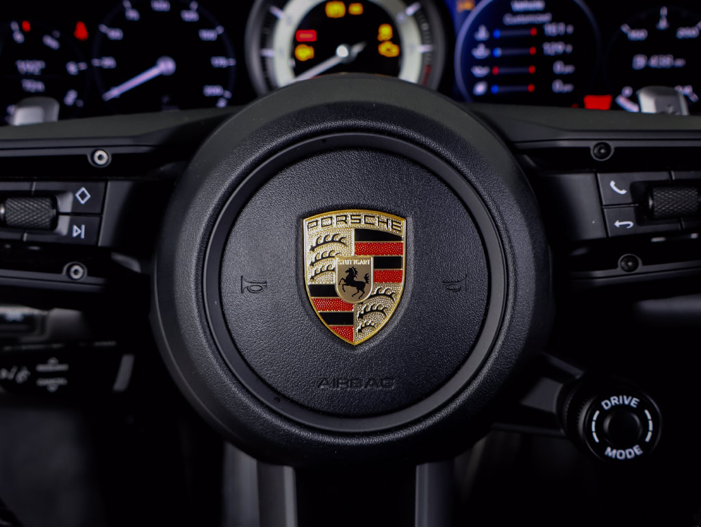 Certified 2023 Porsche 911 Carrera T RWD image 19