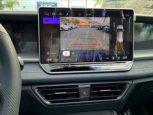 New 2026 Volkswagen Tiguan SE R-Line image 12