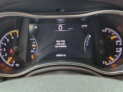 Used 2016 Jeep Grand Cherokee Overland AWD/4WD image 11