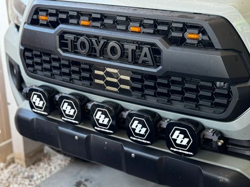 Used 2023 Toyota Tacoma TRD Off-Road image 27