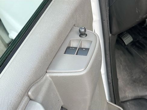 Used 2024 GMC Savana 2500 w/ Driver Convenience Package image 17