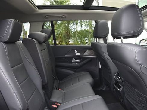Used 2026 Mercedes-Benz GLS 450 GLS 450 image 31