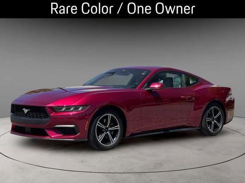 Used 2025 Ford Mustang Coupe RWD image 1