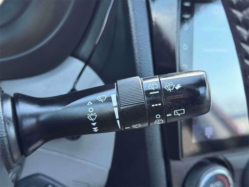 Used 2015 Subaru Forester 2.5i Limited image 24