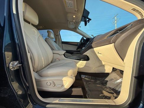 Used 2015 Lincoln MKC AWD 4dr w/ Equipment Group 101A Select image 7