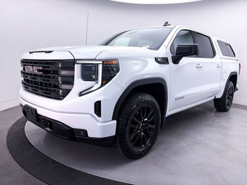 Used 2024 GMC Sierra 1500 Elevation w/ X31 Off-Road Package AWD/4WD image 13