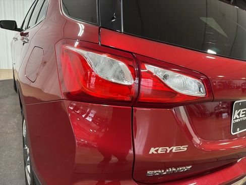 Used 2018 Chevrolet Equinox Premier image 15