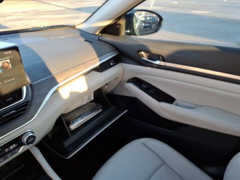 Used 2024 Nissan Altima 2.5 SL image 14