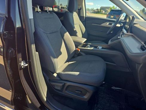 Certified 2025 Ford Explorer Active AWD/4WD image 33