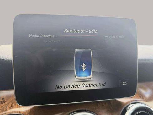 Used 2019 Mercedes-Benz GLA 250 4MATIC image 38