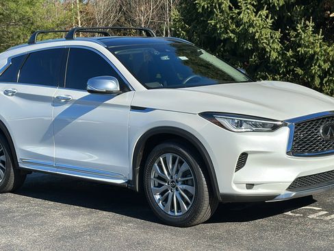 New 2025 INFINITI QX50 Luxe image 2