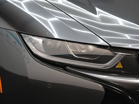 Used 2016 BMW i8 AWD/4WD image 9