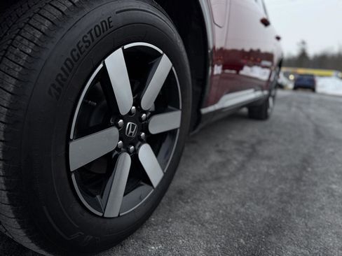 Certified 2024 Honda Prologue Touring image 11