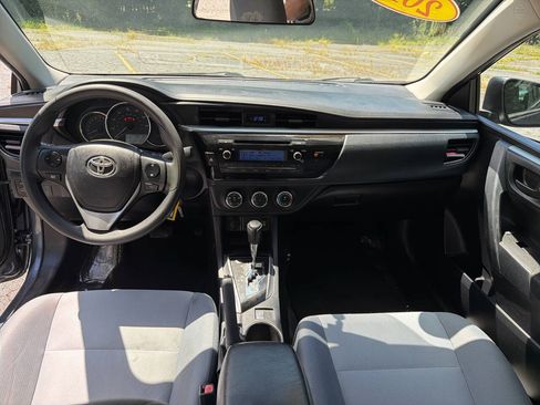 Used 2014 Toyota Corolla L FWD image 16
