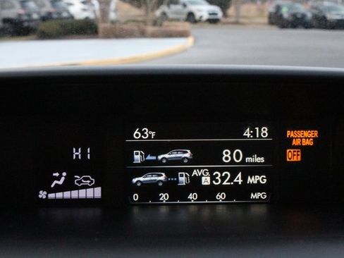 Used 2018 Subaru Forester 2.5i Premium w/ All-Weather Package image 23