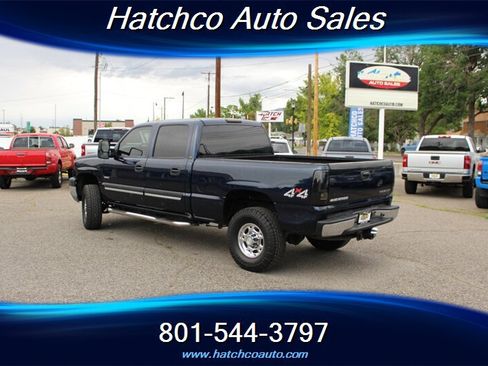 Used 2005 Chevrolet Silverado 2500 LT w/ Heavy-Duty Power Package AWD/4WD image 3