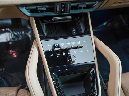 New 2026 Porsche Cayenne image 22