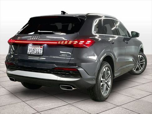 Certified 2025 Audi Q5 Premium w/ Premium Plus AWD/4WD image 14