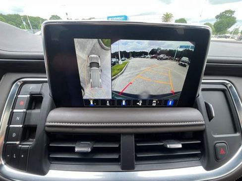 Used 2023 Chevrolet Tahoe Z71 w/ Z71 Off-Road Package AWD/4WD image 25