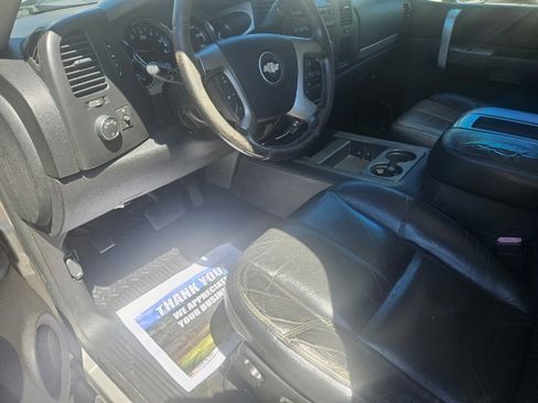 Used 2007 Chevrolet Silverado 2500 LT w/ Suspension Package, Off-Road AWD/4WD image 11