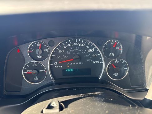 Used 2022 GMC Savana 2500 w/ Driver Convenience Package RWD image 19