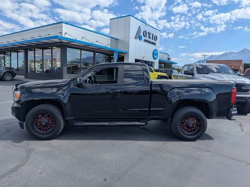 Used 2017 GMC Canyon SLE w/ SLE Convenience Package image 8