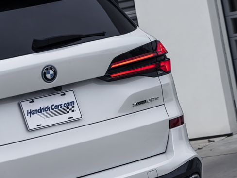 Certified 2024 BMW X5 xDrive50e w/ Executive Package image 8