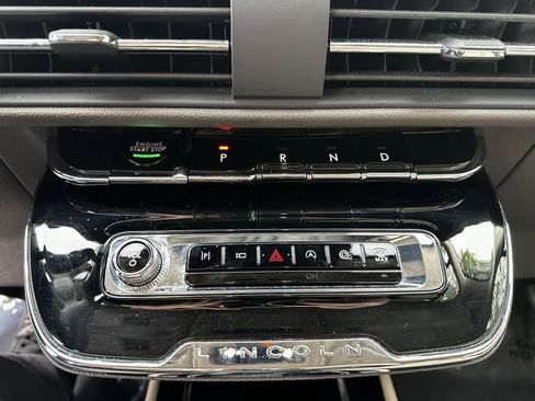 Certified 2024 Lincoln Corsair AWD w/ Equipment Group 101A image 24