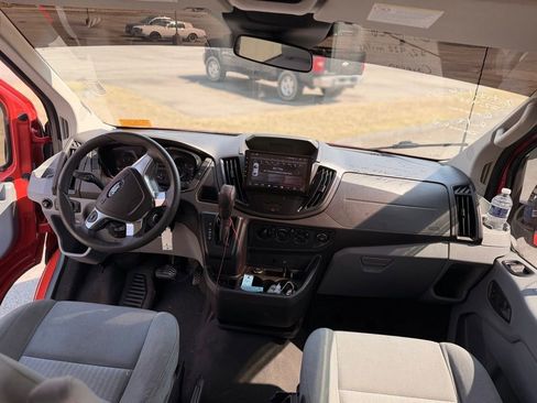 Used 2023 Ford Transit 350 XLT image 22