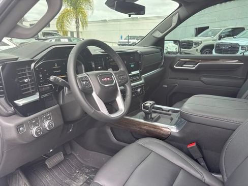 Used 2026 GMC Sierra 1500 Elevation w/ Elevation Premium Package AWD/4WD image 5