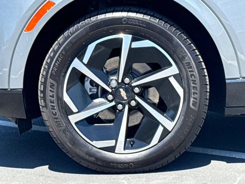 Used 2024 Chevrolet Equinox EV LT w/ LPO, All-Weather Mat Package AWD/4WD image 15