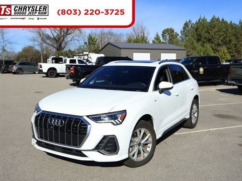 Used 2024 Audi Q3 2.0T Premium image 1