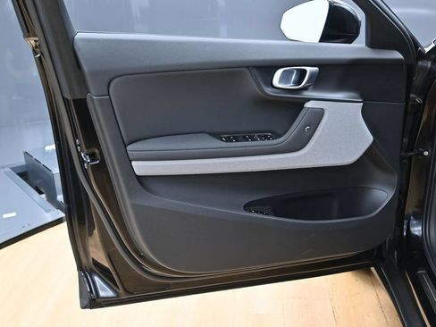 Used 2024 Polestar Polestar 2 RWD image 26