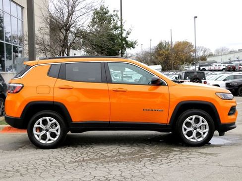 New 2026 Jeep Compass Latitude image 4