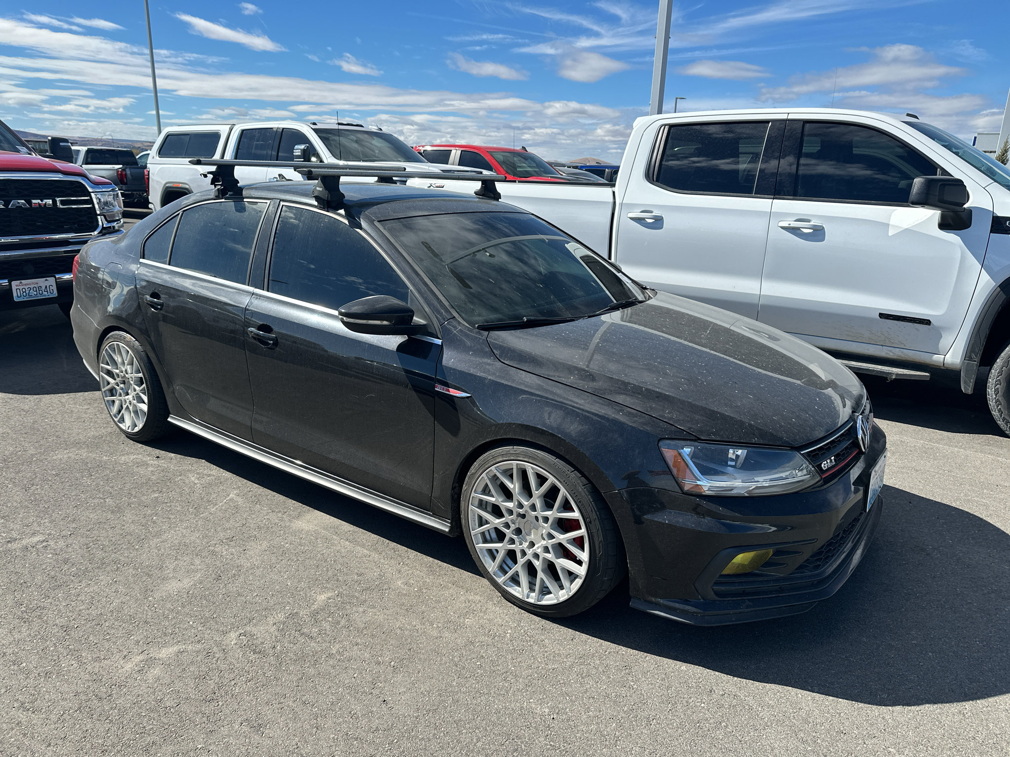 Used 2017 Volkswagen Jetta GLI FWD image 2