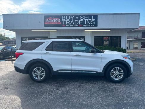 Used 2020 Ford Explorer XLT RWD image 1