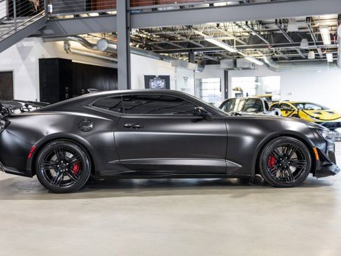 Used 2018 Chevrolet Camaro ZL1 image 7