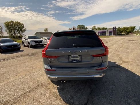 Used 2023 Volvo XC60 B5 Ultimate w/ Climate Package image 7