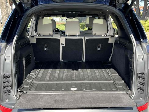 Used 2019 Land Rover Discovery HSE image 63