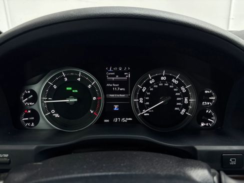 Used 2016 Toyota Land Cruiser image 20