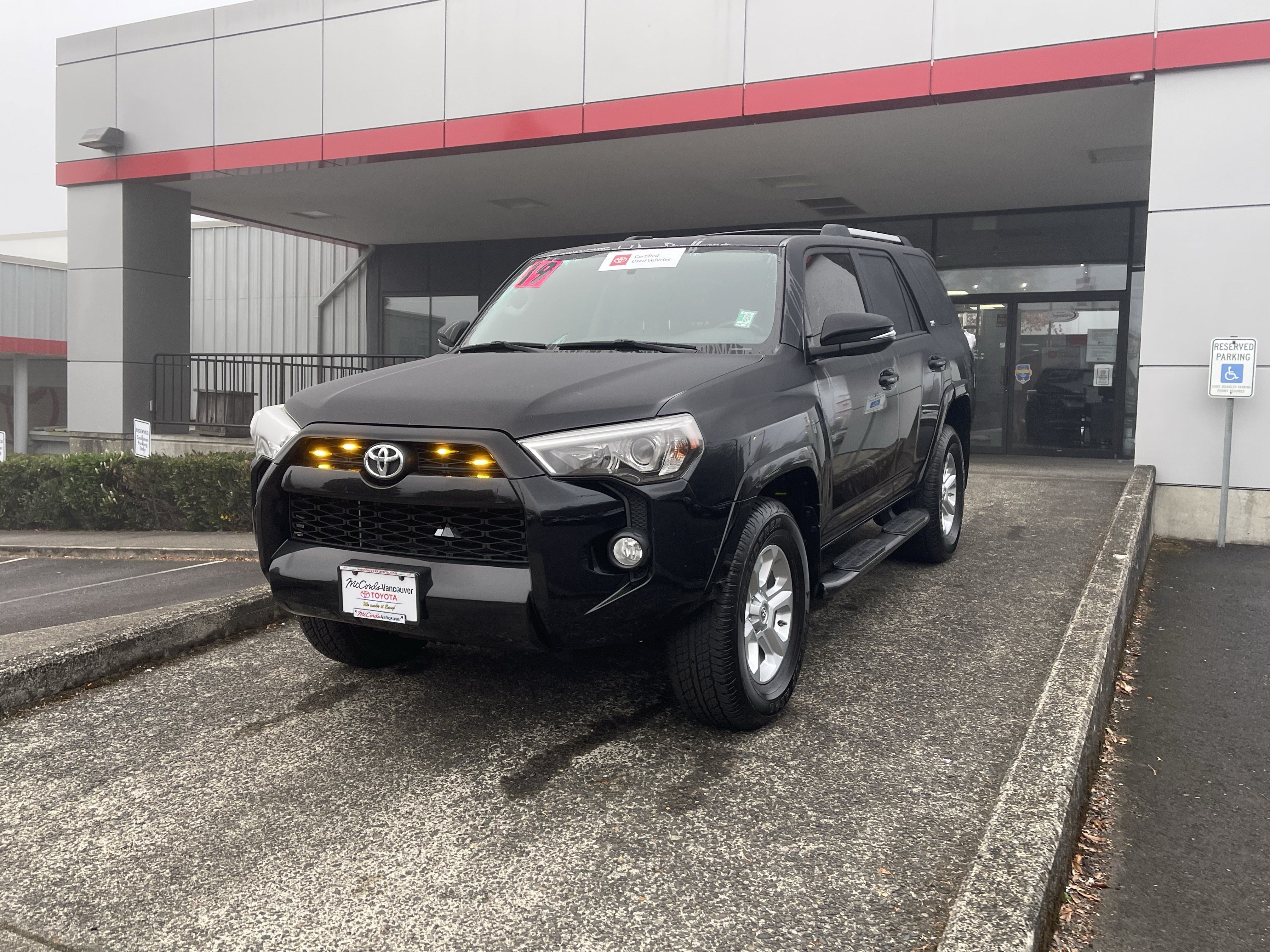 Certified 2019 Toyota 4Runner SR5 Premium AWD/4WD image 3