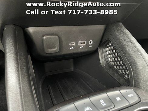 Used 2023 Chevrolet TrailBlazer LT w/ Convenience Package image 16