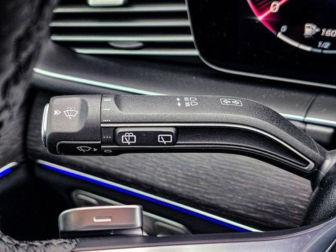 New 2026 Mercedes-Benz GLS 580 4MATIC image 24